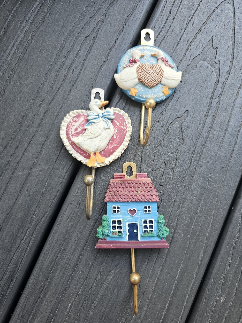 Vintage 1980s Avon Country Signature Collection Wall Hooks Set